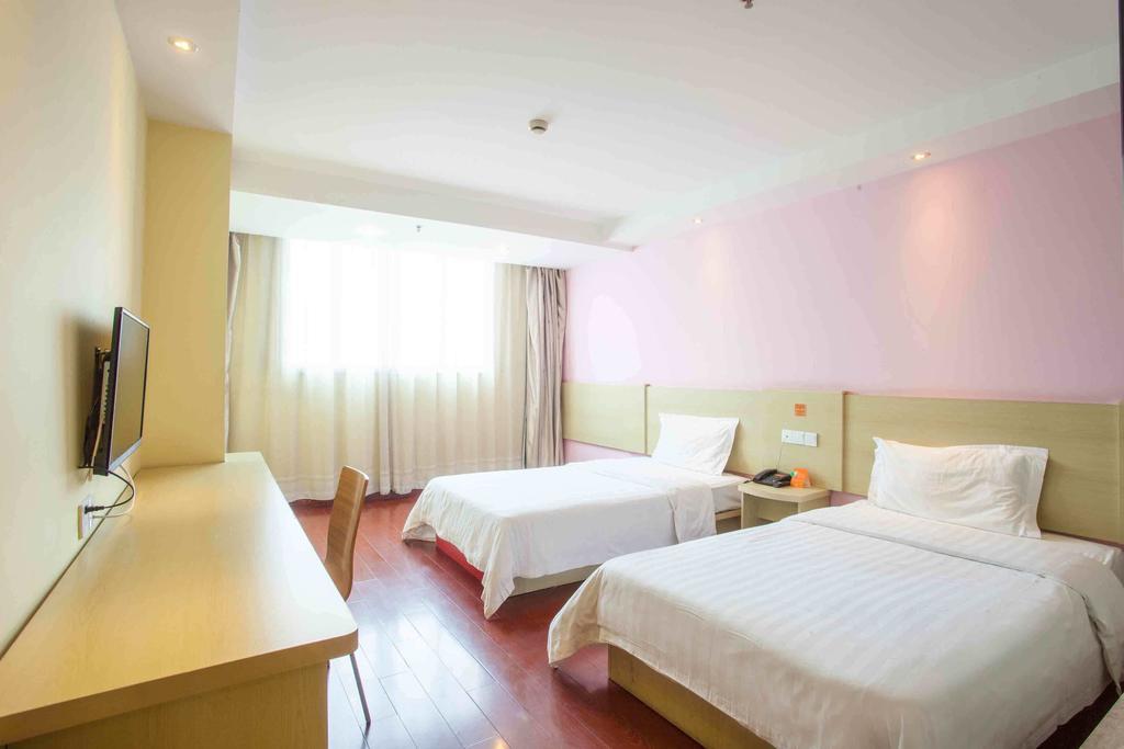 7Days Inn Jingmen Huyaguan Quarto foto